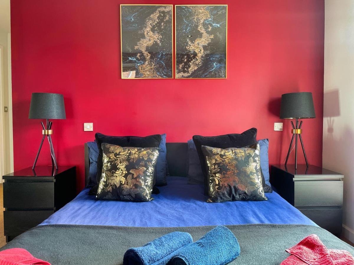 Historic Clock Tower Apartment With Rooftop Terrace And Free Secure Parking Sheffield Extérieur photo